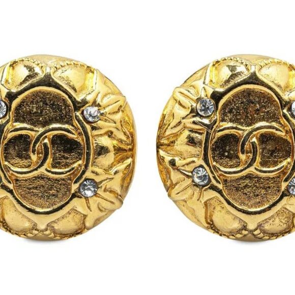 CHANEL CC Logos Rhinestone Round Clip-On Earrings Gold Tone Auth w/Box #67691 - Picture 1 of 10